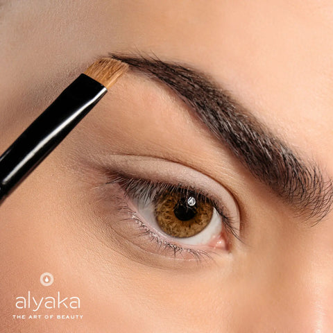 Eyebrow Threading: The Facts You Shouldn’T Miss